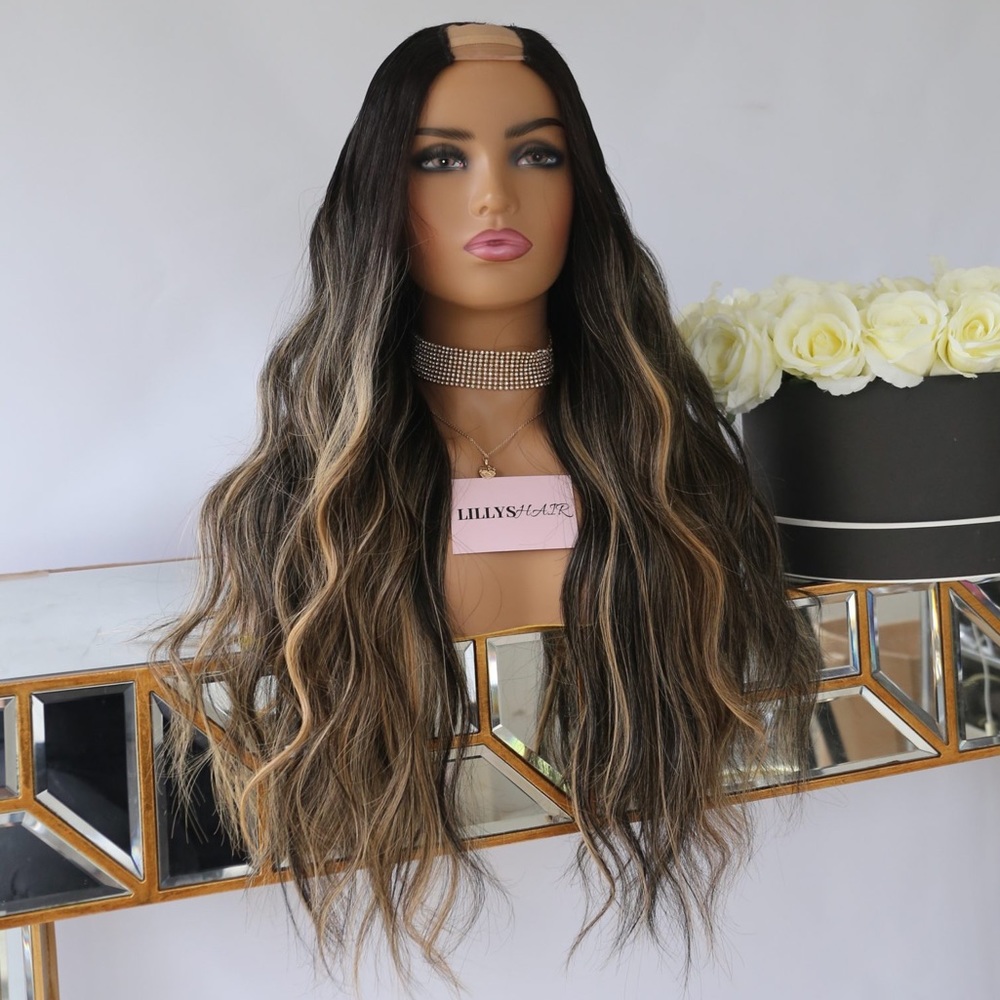 Lillys Hair U-Part Wig in Style SOPHIE 20” inches
